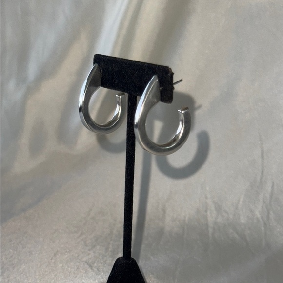 925 Sterling Silver Jewelry - Modern Sterling Silver Teardrop Hoop Thick Minimalist Earrings